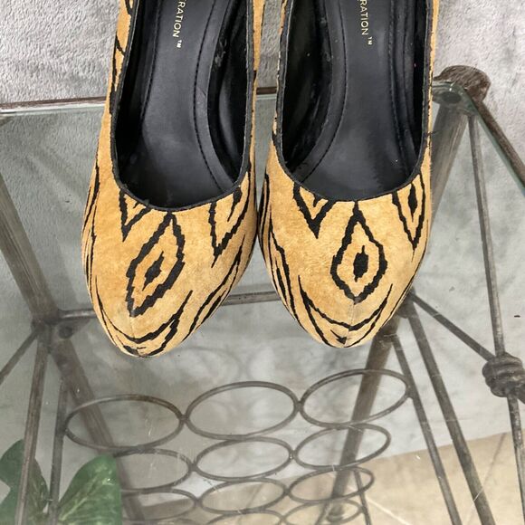 BCBG Leather Stiletto pumps women’s size 9 tiger print Platform high heels - Picture 4 of 10